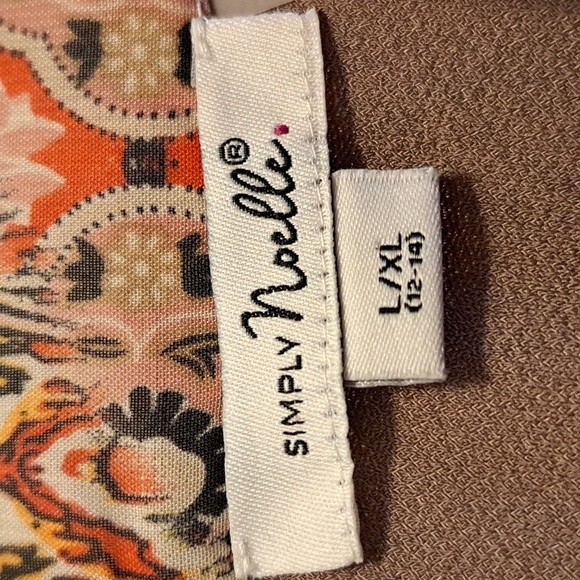 Simply Noelle Maxi Dress - Picture 3 of 8